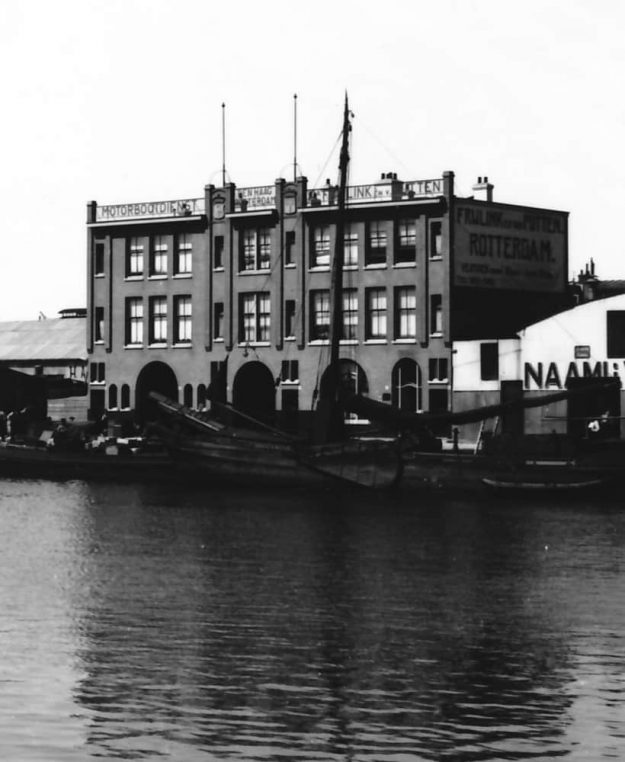 Frijlink & Van Putten, beurtvaartbedrijf, Leeghwaterkade, ca. 1915