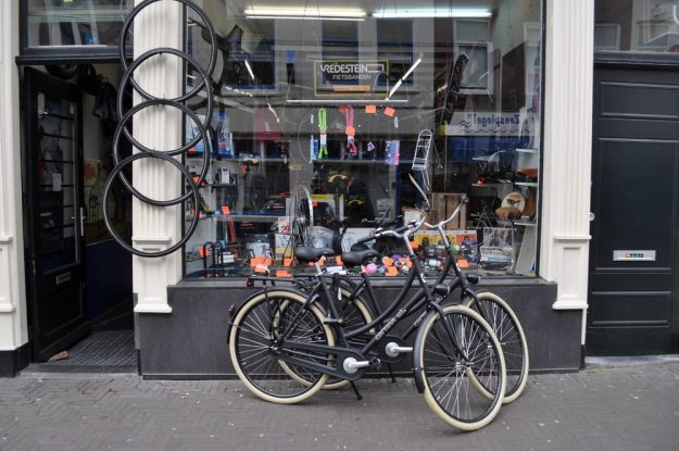 Het Bandenhuis, Boekhorststraat 107, ca. 2000