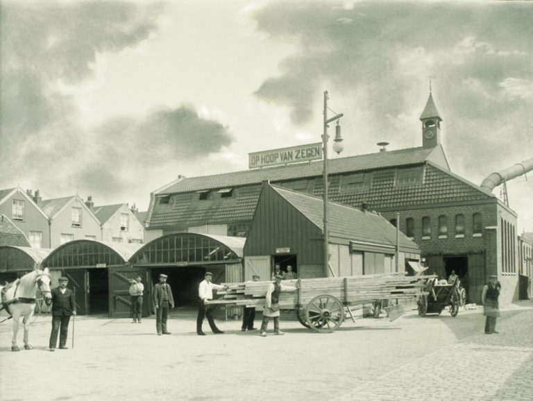 Dekker houthandel, Houtzagerssingel / Hobbemastraat, 1906
