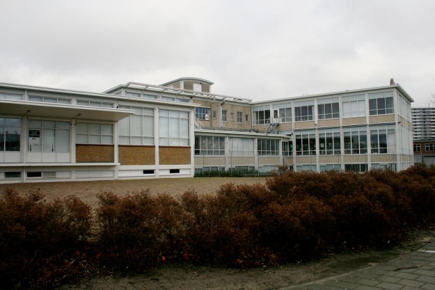 BEMA fabriek Fruitweg – Televisiestraat BEMA, farmaceutische fabriek, Fruitweg 25-27, 2006