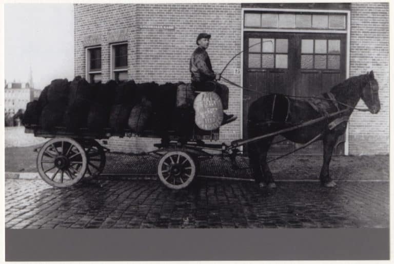Braber en Van Gurp, brandstoffen, Goudriaankade 25, ca. 1920