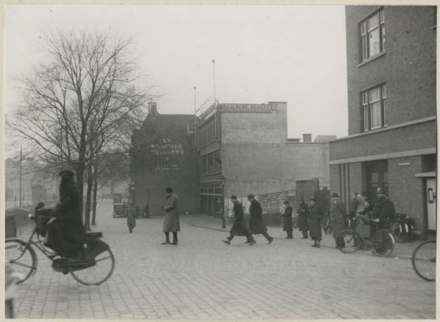 Haagsche Drukkerij en Uitgeversmaatschappij, Boomsluiterskade 20, 1936