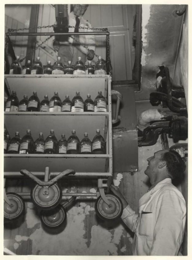 Gemeente Apotheek, Zuidwal, 1960