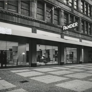 Pander, meubelwinkel, 1e Wagenstraat 21, ca. 1980