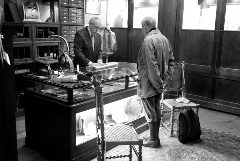 F.G. van den Heuvel, herenmode, Hoge Nieuwstraat 32-40, 2012