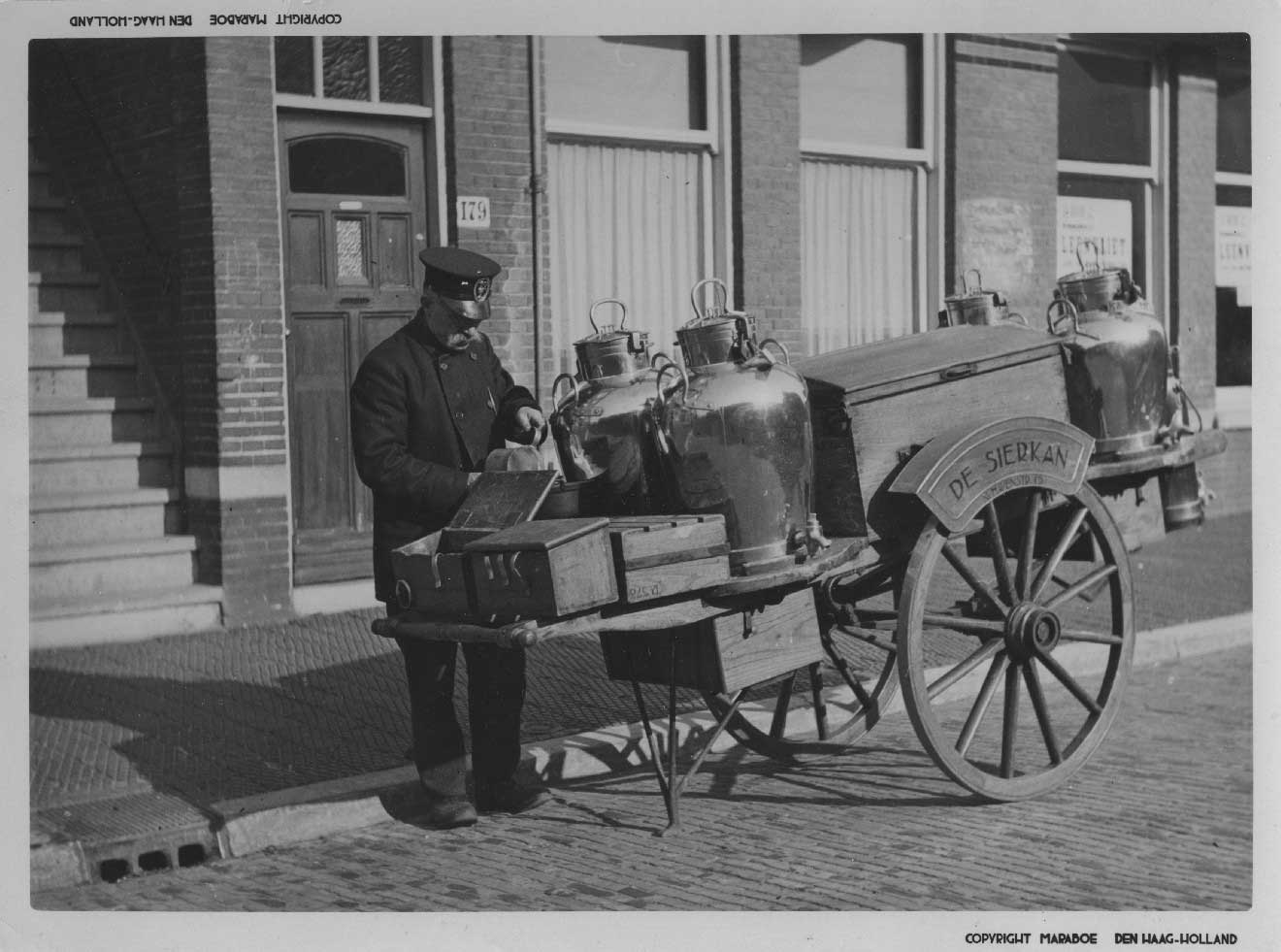 De Sierkan, melkinrichting, Nieuwe Havenstraat, jaren 50