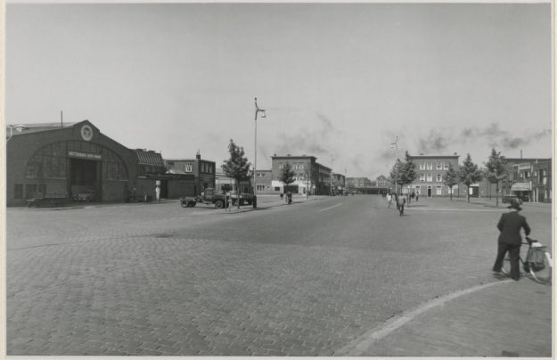 Nationale Vliegtuig Industrie, Calandplein, 1952