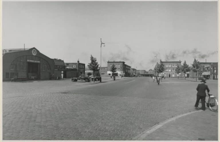 Nationale Vliegtuig Industrie, Calandplein, 1952