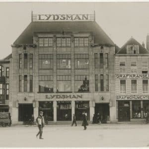 P.A. Lijdsman, interieurinrichting, Grote Markt 15-17, ca. 1930