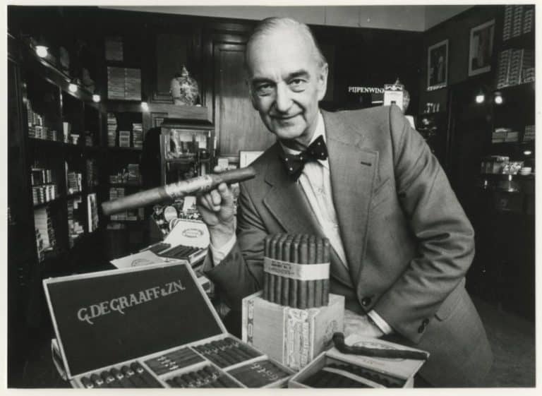 G. de Graaff & Zn. sigaren, Heulstraat 27, 1975