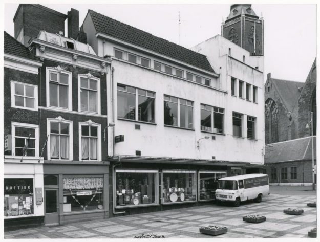 Servaas, muziekhandel, Schoolstraat-Riviervismarkt, 1977