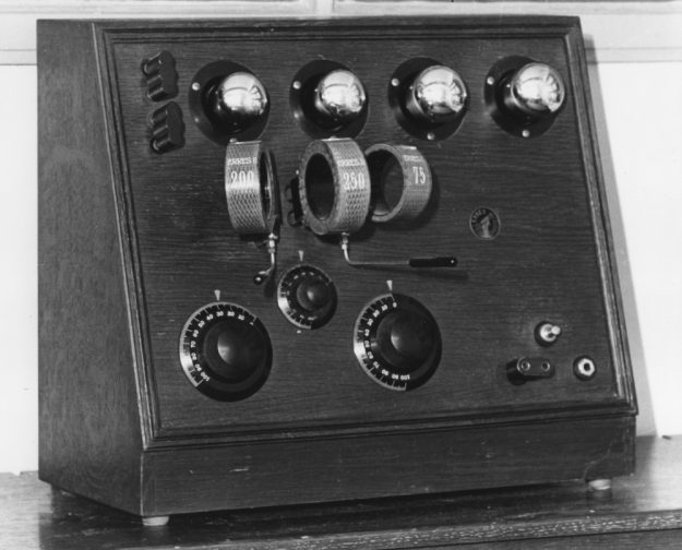 Van der Heem, elektrische apparaten, Maanweg 156-170, jaren 30