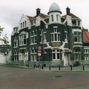 De Drie Hoefijzers, bierbrouwerij, Zwetstraat, 2003