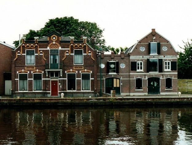 Van Wijk, kaashandel, Delftsekade 30-31, 1998