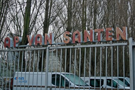 A.P. van Santen, garagebedrijf, Meteoorstraat, 2010