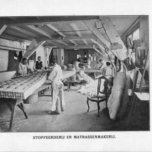 N. Baltus, beddenfabriek, Geestbrugkade 19, ca. 1910