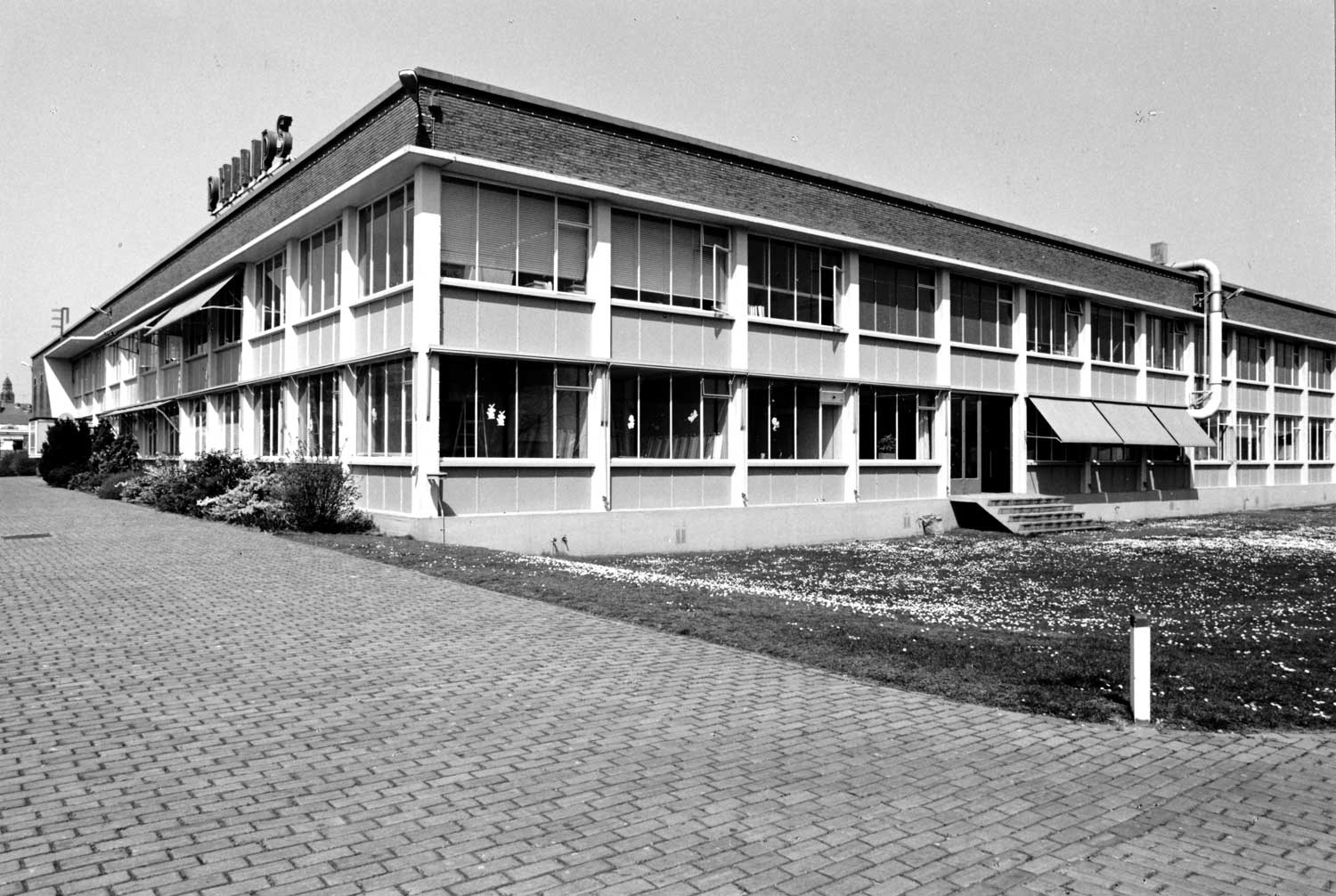 Blikfabriek, Philips, televisiestraat, relaisproductie, jaren 70