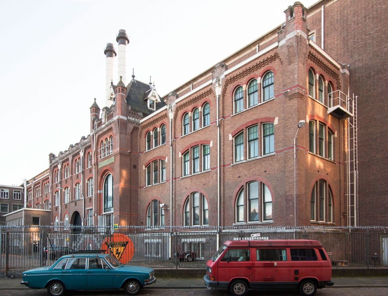 lectriciteitsfabriek aan het De Constant Rebecqueplein, 2015