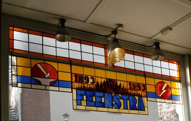 Feenstra, glas in lood, winkel, Saturnusstraat