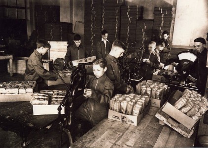 Felix Kattenbrood, 1e van der Kunstraat 114-116, jaren 30