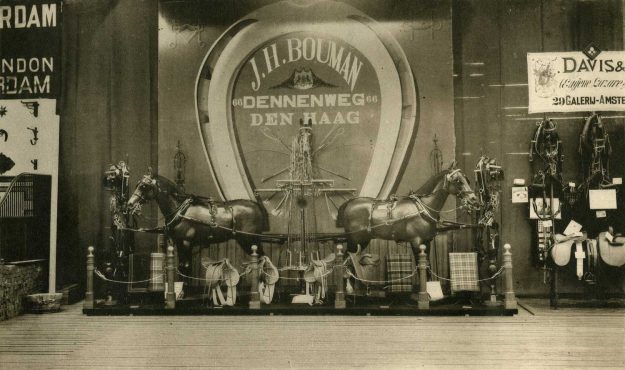 Jonas Bouman, stand Sporttentoonstelling, 1892