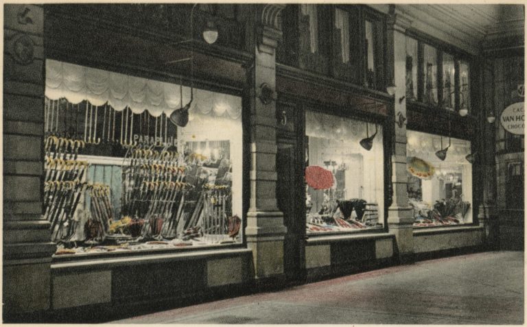 Laboyrie parapluwinkel, Passage, jaren 30