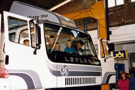 A.P. van Santen, garagebedrijf, Olienberg, 1977