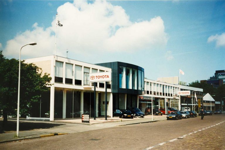 Louwman, autoshowroom, Binckhorstlaan 209-215, jaren 90