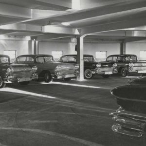 RIVA Torenstraat met auto's, Torenstraat - Geest, 1958