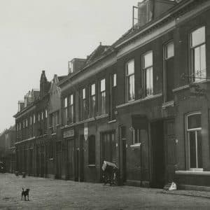 M.A. van Tilburg – Archipelrijwielen, Javastraat 71-77, 1939