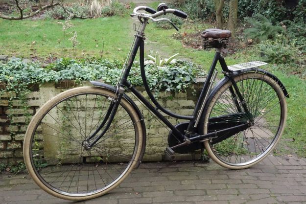 M.A. van Tilburg – Archipelrijwielen, Javastraat 67, 2022