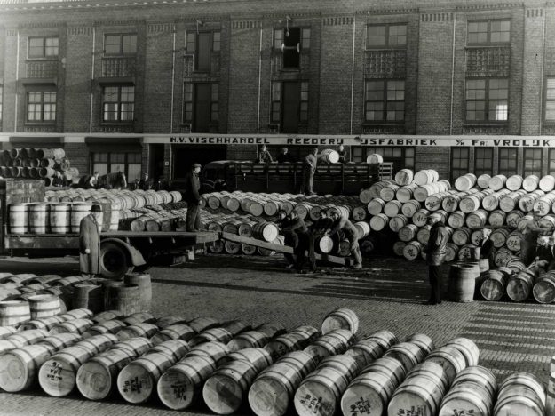 Vrolijk, rederij, Visserhavenweg 35-37, 1955