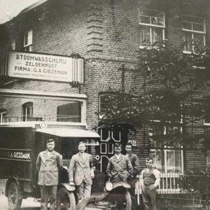 Giezeman, de waschman, Oude Haagweg 495, jaren 30