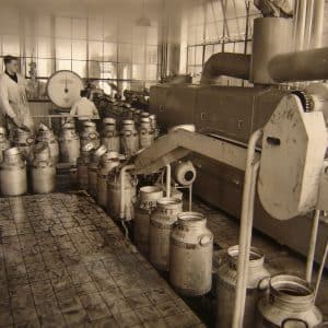 De Sierkan, melkfabriek, Lulofsstraat, 1925