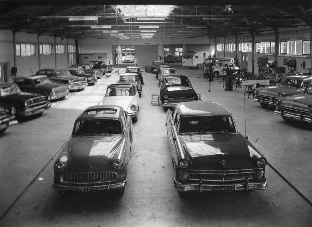 W.F. Coenen, Carrosseriebedrijf, Binckhorstlaan, 1957