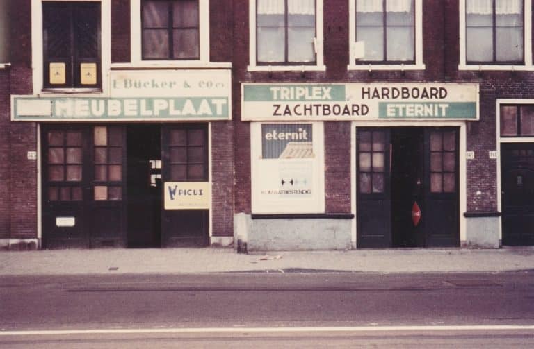 Bücker & Co, hout- en plaathandel, Zieken 135, jaren 60
