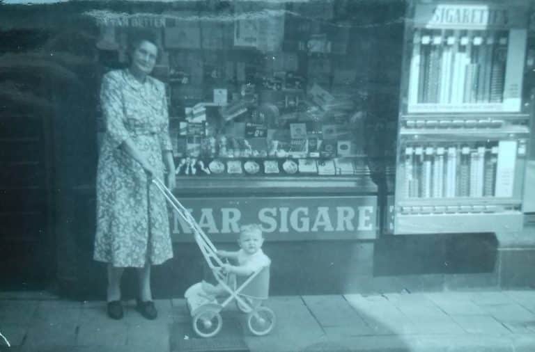 Van Betten, sigarenhandel, Schoolstraat 34, 1960