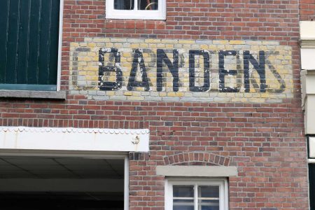 Waterreus muurreclame, Assendelftstraat, voor restauratie, 2020