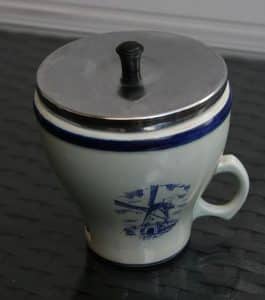 J.M.M. van den Broek, koperslager, Witte de Withstraat 18, 2010