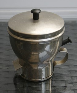 J.M.M. van den Broek, koperslager, Witte de Withstraat 18, 2010