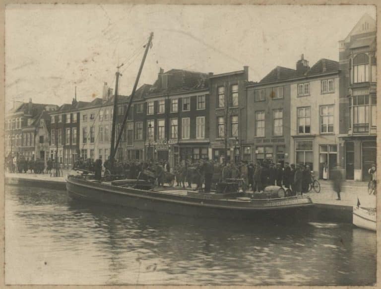 Hoogenraad & Wesselo, beurtvaartbedrijf, Zieken 123