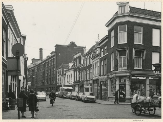 J. de Hooge & Zonen, drumstellen, Westeinde 176, 1967