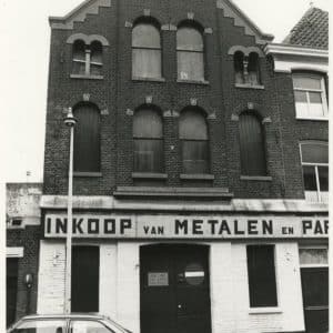 Gebr. Dijkgraaf, handelaar lompen, metalen en oud papier, Rembrandtstraat 2b-4, 1981
