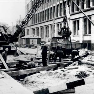 Van Eck, sloopwerken, grondwerkzaamheden Zeestraat, jaren 80
