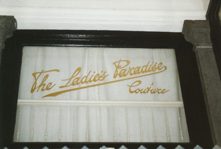 The Ladies Paradise, hoedenwinkel, Passage 7, jaren 20