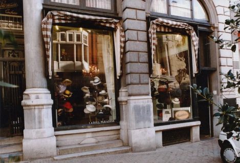 ladies-P-Kettingstr-www Ladies Paradise, hoedenwinkel, Passage 7, jaren 90