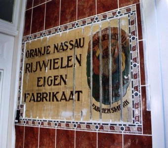 A.H. van Herwaarden, fietsenmaker, Molenstraat 41, 2006