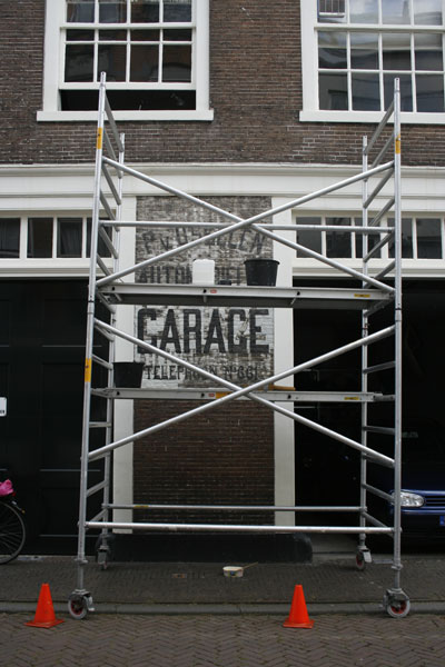 Van Osselen, rijwielen en auto's, Kazernestraat, Nieuwe Schoolstraat, 2013