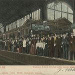 Een overvol perron op station HS, ca. 1903. (Verzameling HGA)