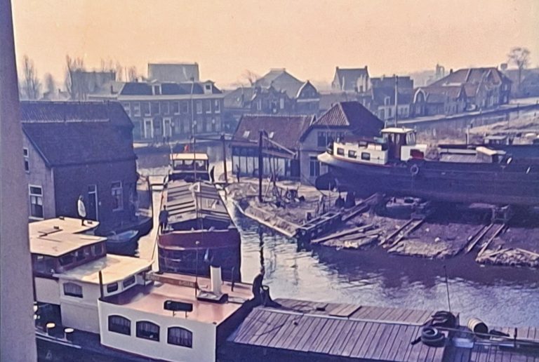 Van Ravesteyn, machinefabriek en jachtwerf, Sluiskant 2, Leidschendam, 1963